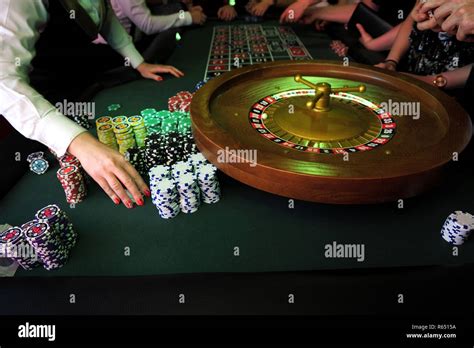 roulette croupier|croupier casino.